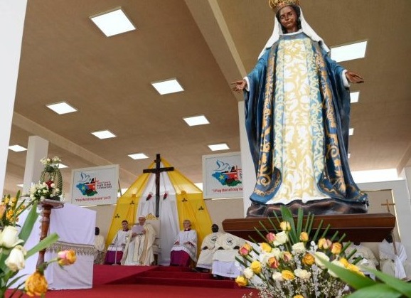 Papst spricht leidgeprüften Christen im Südsudan Mut zu